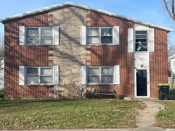 205 S Prairie St, Jacksonville, IL 62650