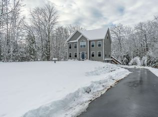 72 Gristmill Rd, Fremont, NH 03044