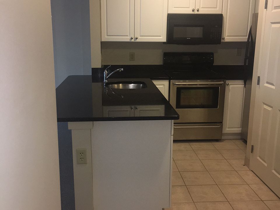 1st image of 10 Florence St #11312572