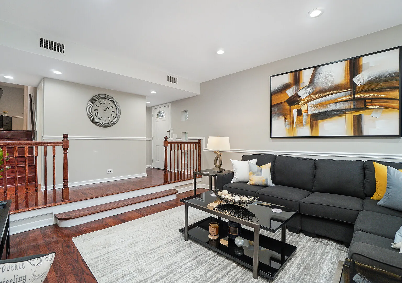 Lincolnwood Rental - N Crawford Ave — Photo 3