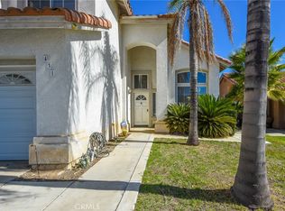 431 Surrey Cir, Corona, CA 92879