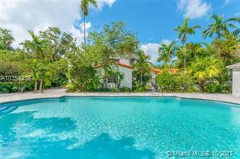 1st image of 39 La Gorce Cir