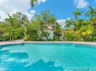 39 La Gorce Cir, Miami Beach, FL 33141