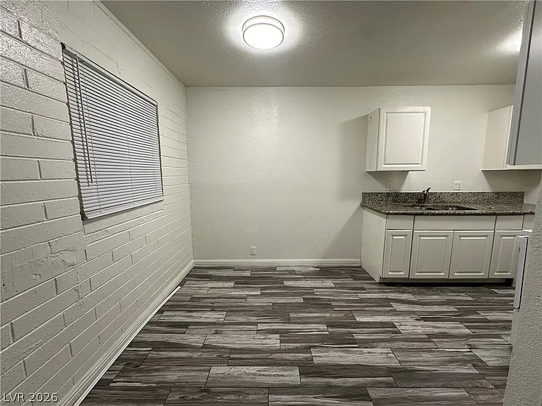 2105 Sunrise Ave #2 — Photo 10