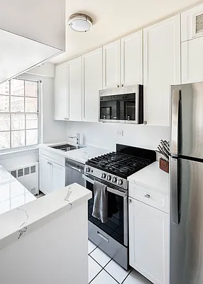 Sold by Compass | media 3