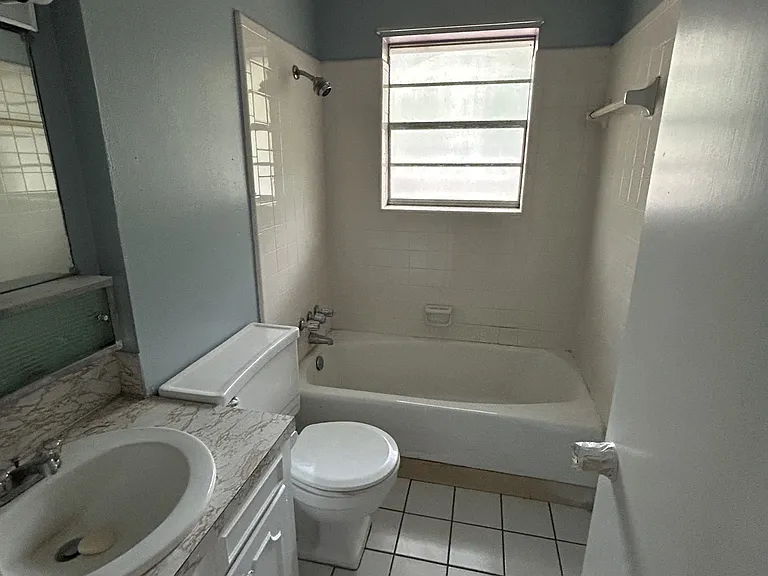 1001 Bert Kouns Industrial Loop — Photo 11