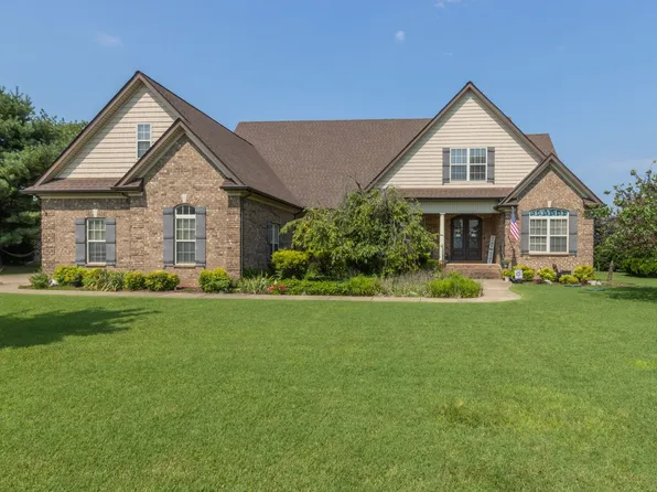 124 Hayfield Ct, Lascassas, TN 37085
