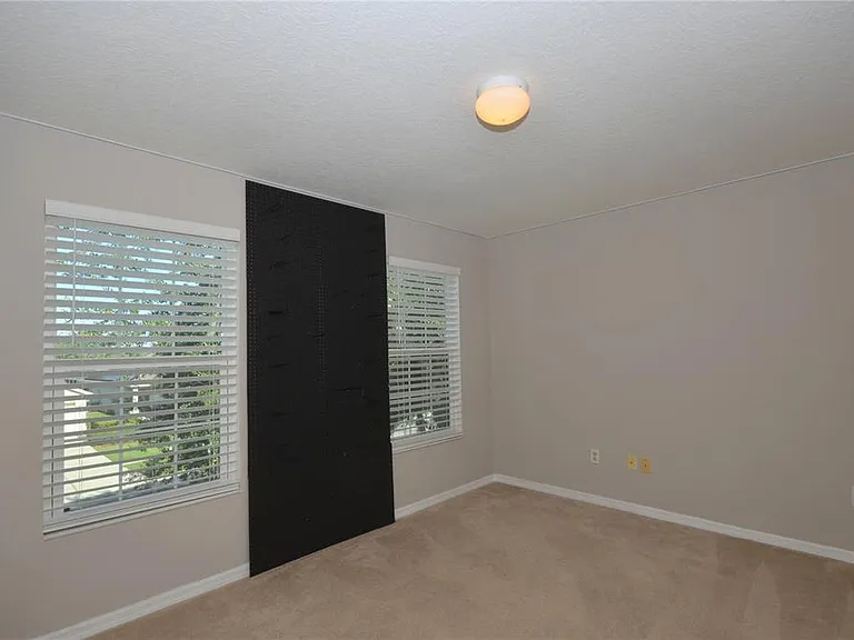 1625 Emerald Hill Way — Photo 37