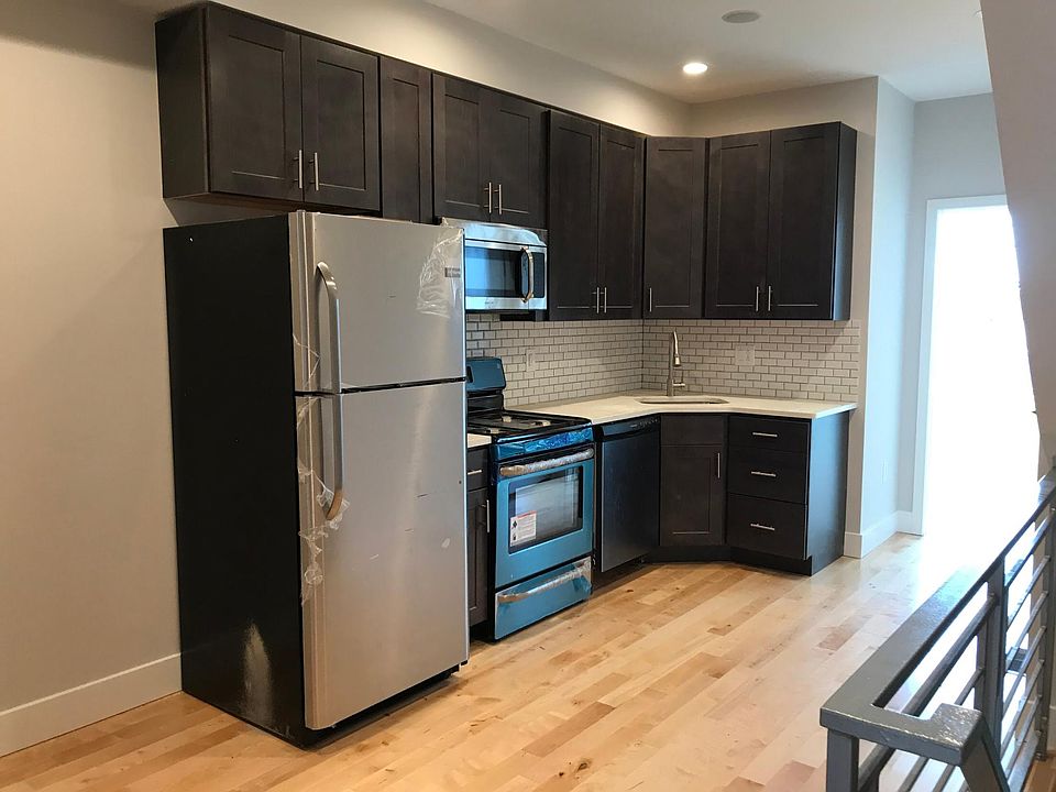 Kitchen and dinning area on first floor