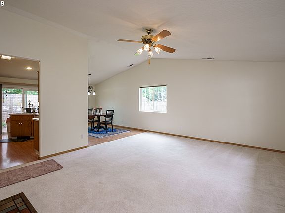 2nd image of 7405 NE 43rd St #11