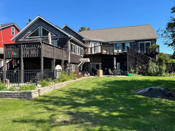 25790 Rainbow Dr, Sturgis, MI 49091