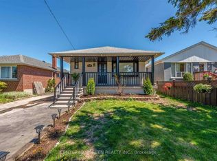 112 Glenshephard Dr #E04, Toronto, ON M1K 4N3
