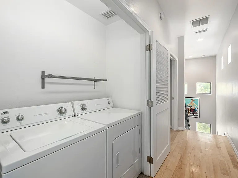 3435 E Lance Ln — Photo 27