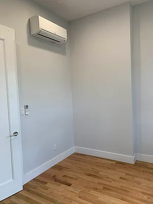 Rented by Evergreen Realty & Investments | media 18