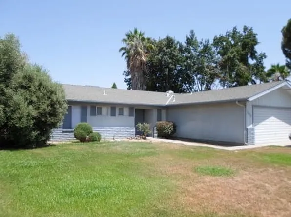 1670 Terry Ct, Porterville, CA 93257