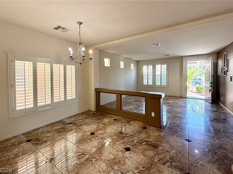 6459 Parrot Ridge Ct — Photo 6