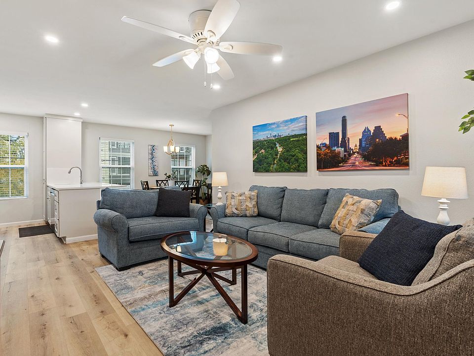 1st image of 300 Crockett St APT 206