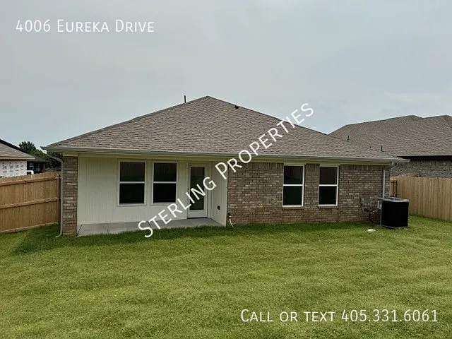 4006 Eureka Dr — Photo 38