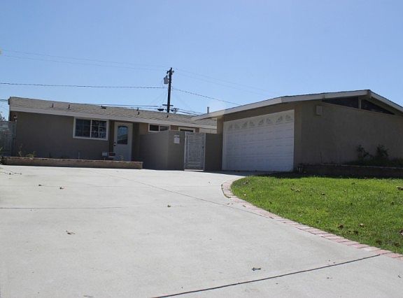 2nd image of 908 Feather Ave