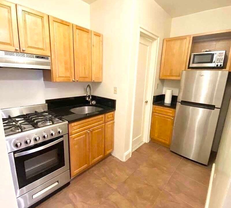 1st image of 134 W 74th St #3R