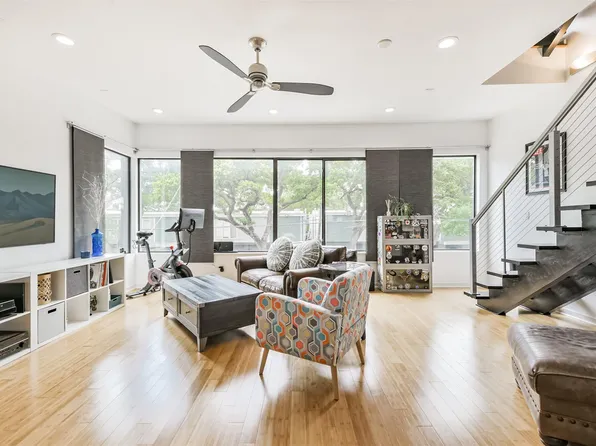 406 Pacific St, Houston, TX 77006