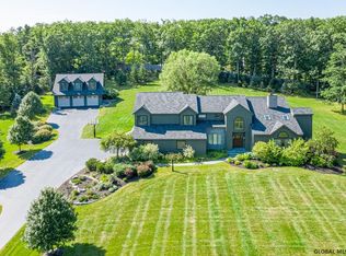 135 Swift Rd, Voorheesville, NY 12186
