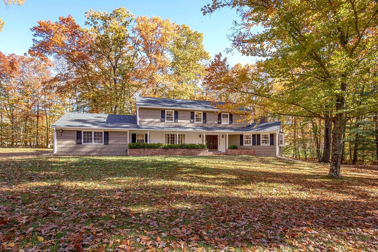 5 Hamilton Dr photo 1