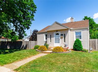 826 Goddard St, Wyandotte, MI 48192