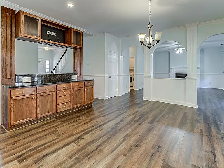 6505 Shire Ln — Photo 8