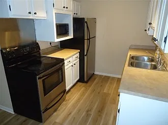 4 Pine Tree Dr #221 — Photo 1
