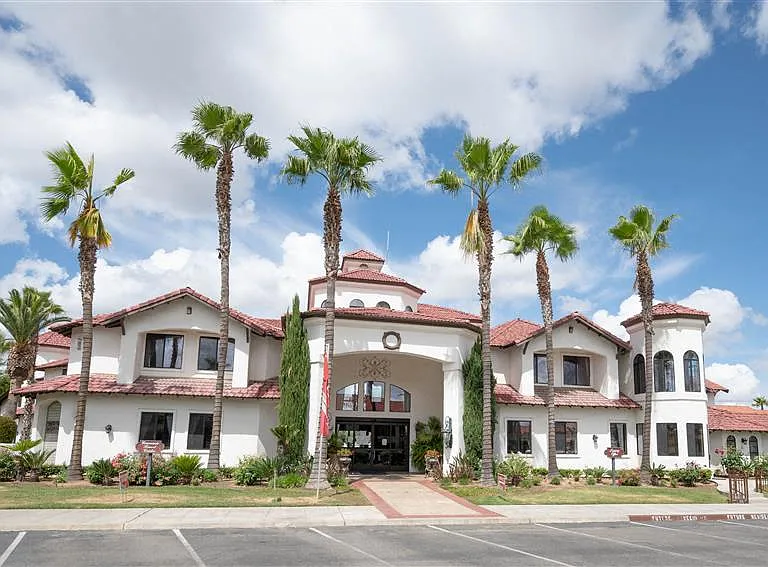 Dominion Courtyard Villas — Photo 1