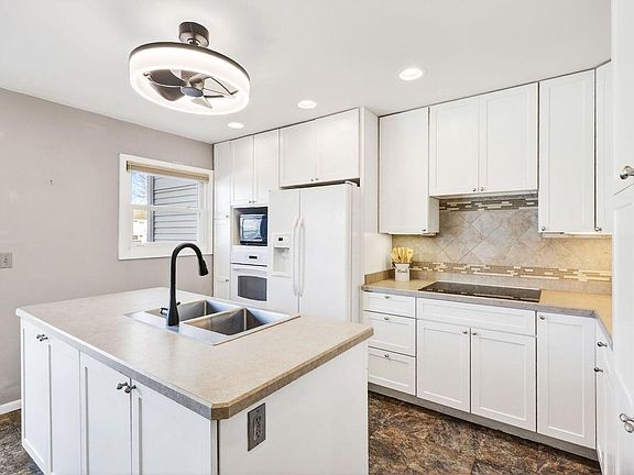 5th image of 7322 Mockingbird Lane