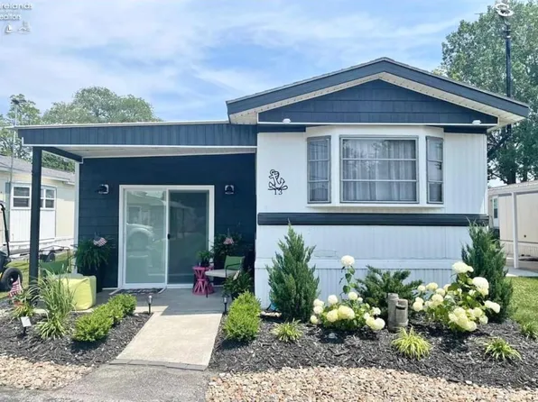 999 N Buck Rd #13, Lakeside Marblehead, OH 43440