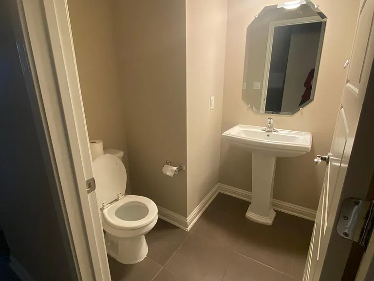 13800 Lyndhurst St #332 — Photo 7