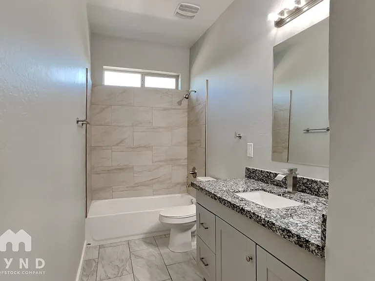 6041 S 8th Pl — Photo 14