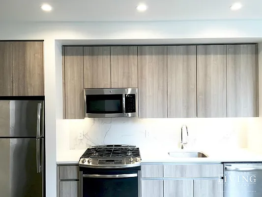 Rented by NY Living Solutions | media 16