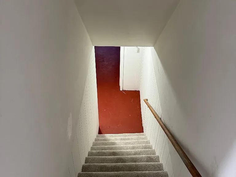 1807 E Walnut St — Photo 15