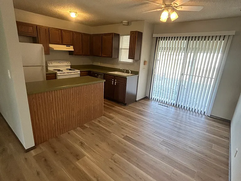 1532 N Maybelle Pl — Photo 5