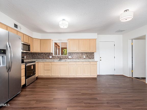 4th image of 2426 S LARIAT Circle
