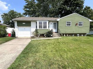 185 Homer Ave, Deer Park, NY 11729