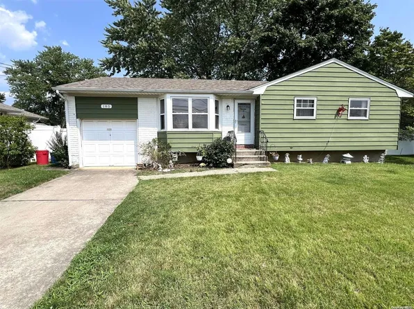 185 Homer Avenue, Deer Park, NY 11729