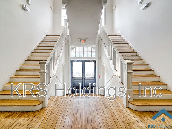 5th image of 141 E Wythe St #L