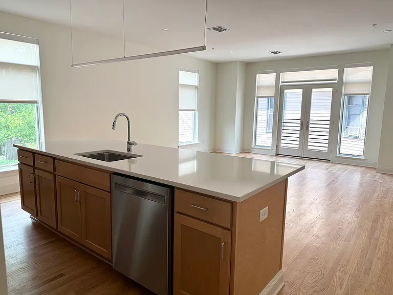 386 Grant St #203 — Photo 9