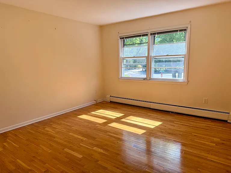 2 Eisenhower Rd — Photo 15