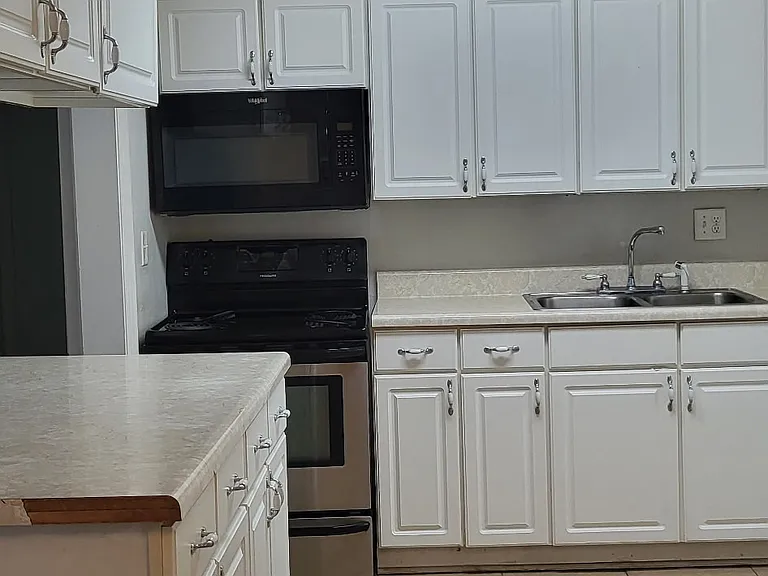 797 Georgia St — Photo 1