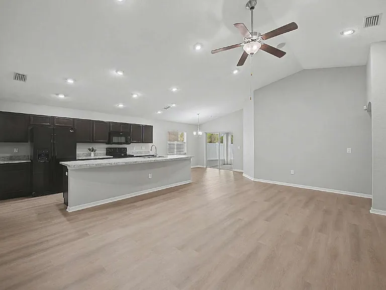 7918 Chestnut View Dr — Photo 10