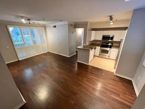 2182 Gill Village Way APT 603, San Diego, CA 92108