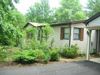 2nd image of 207 Sumpter Cir NE