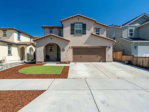 5th image of 270 Heartland Dr