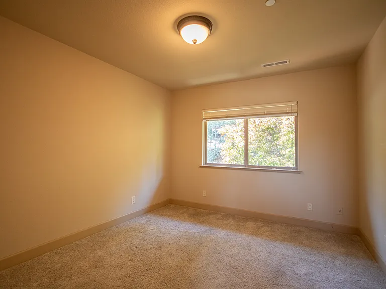120 Misty Ct — Photo 30